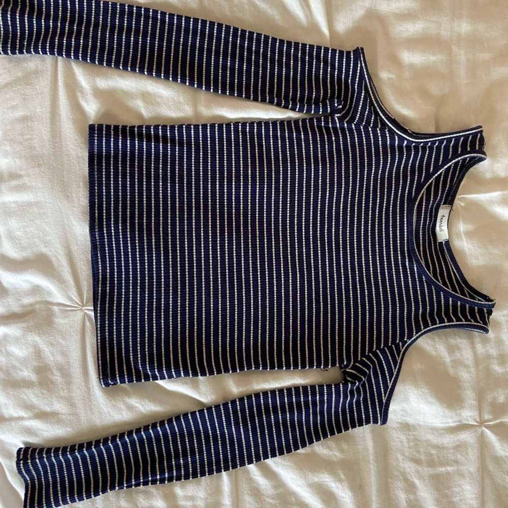 Long sleeves blouse! Super cute and comfy